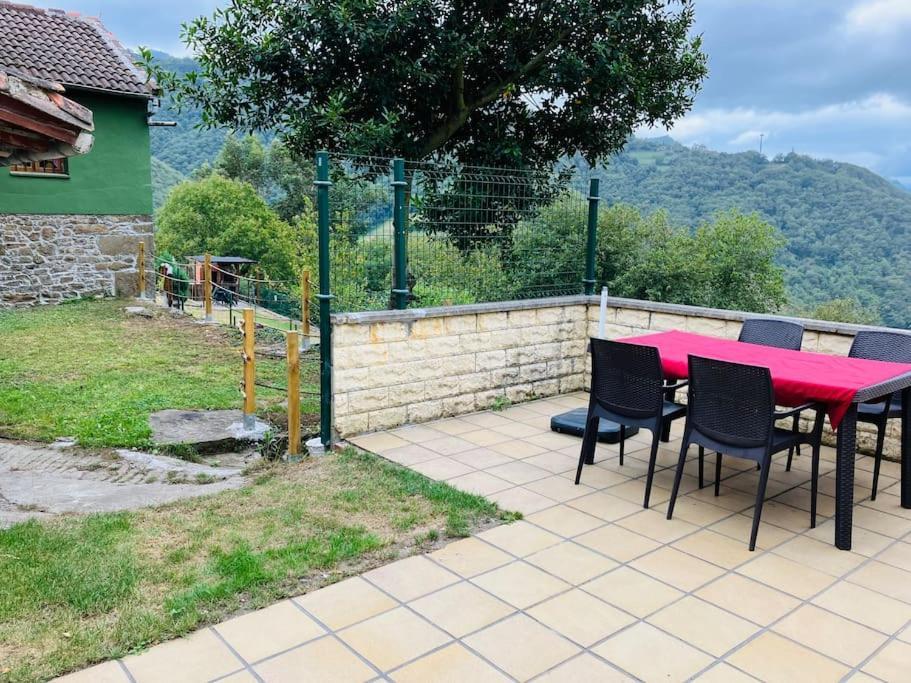 La So Casa -En El Corazon De Asturias Villa Armiello Bagian luar foto